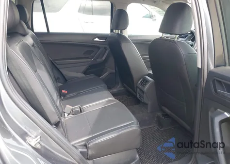 2020 Volkswagen Tiguan 2.0T Se/2.0T Se R-Line Black/2.0T Sel from USA, damaged, VIN 3VV2B7AX6LM079491